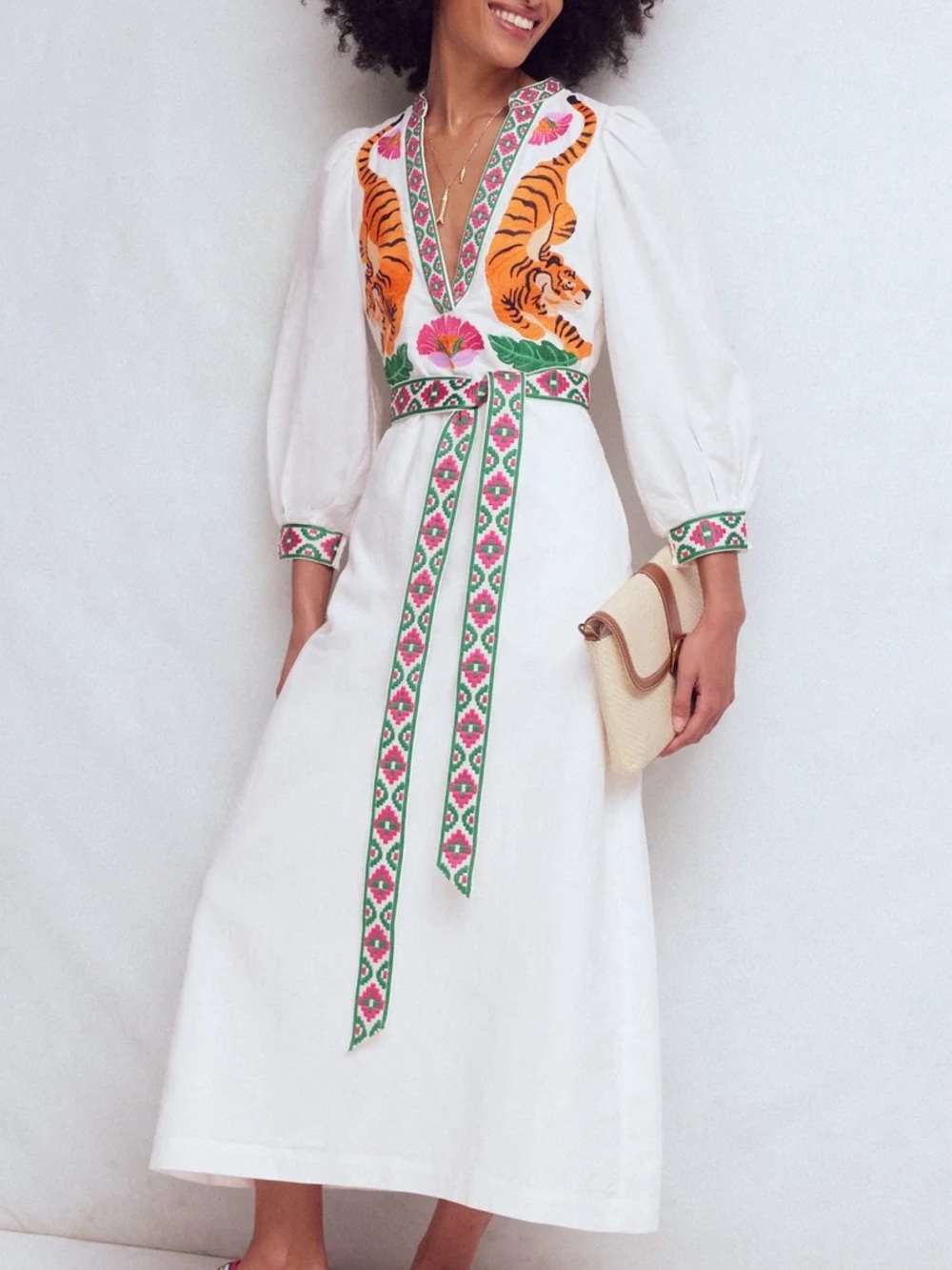 🏷️ New Octavia linen white dress with embroidered tigers and belt size 12R